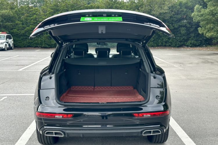 Used Audi Q5L 2025 40 TFSI Luxury Dynamic Edition Trunk