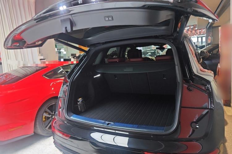 Used Audi Q5L 2025 45 TFSI Luxury Dynamic Edition Trunk