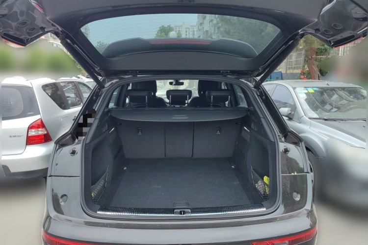Used Audi Q5L 2025 40 TFSI Luxury Dynamic Edition Trunk