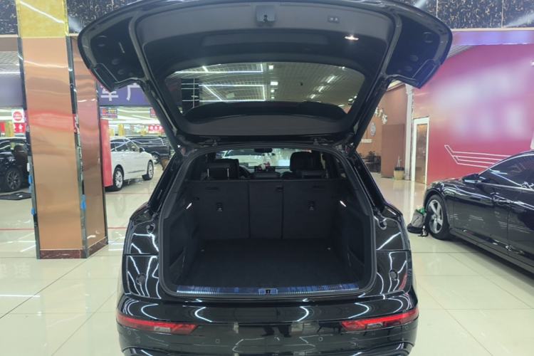 Used Audi Q5L 2025 40 TFSI Luxury Dynamic Edition Trunk