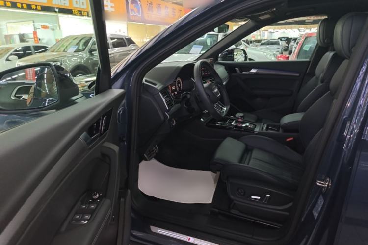 Used Audi Q5L 2025 40 TFSI Luxury Dynamic Edition Driver Seat