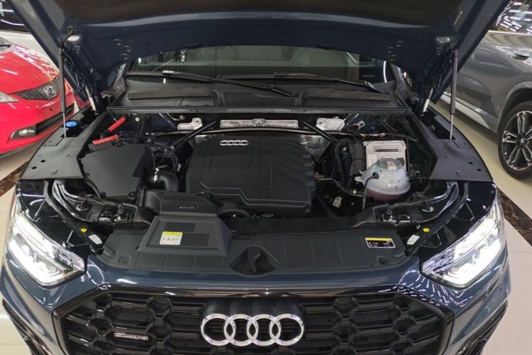 Used Audi Q5L 2025 40 TFSI Luxury Dynamic Edition Engine Bay