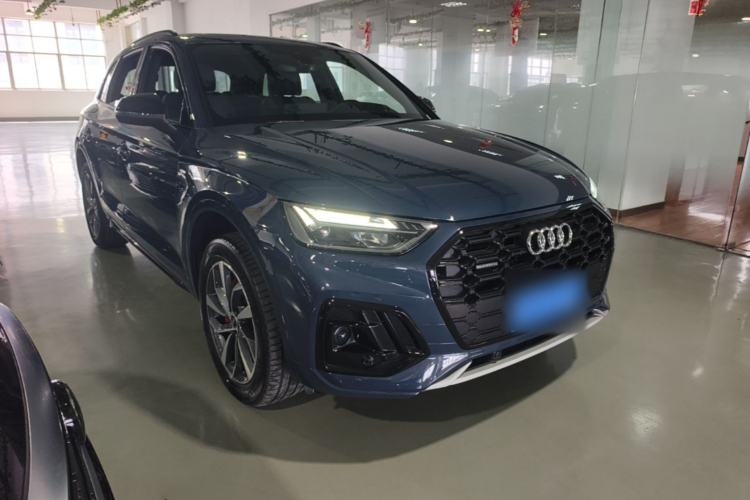 Used Audi Q5L 2025 quattro 45th Anniversary Edition 40 TFSI Luxury Dynamic Model Front Right 45 Deg