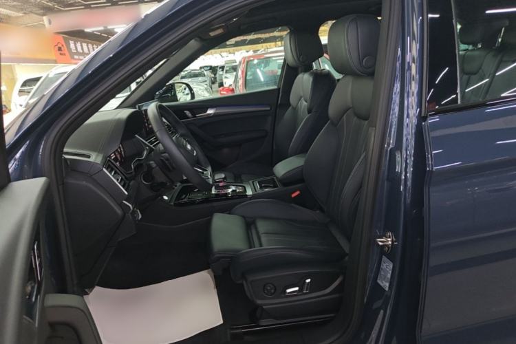 Used Audi Q5L 2025 40 TFSI Luxury Dynamic Edition Left Front Seat