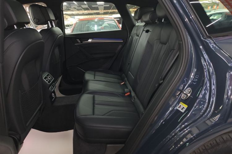 Used Audi Q5L 2025 40 TFSI Luxury Dynamic Edition Left Rear Seat