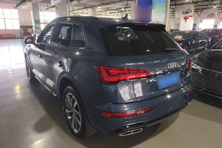Used Audi Q5L 2025 quattro 45th Anniversary Edition 40 TFSI Luxury Dynamic Model Rear Left 45 Deg