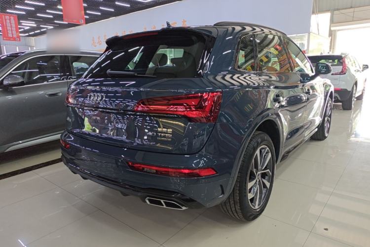 Used Audi Q5L 2025 40 TFSI Luxury Dynamic Edition Rear Right 45 Deg
