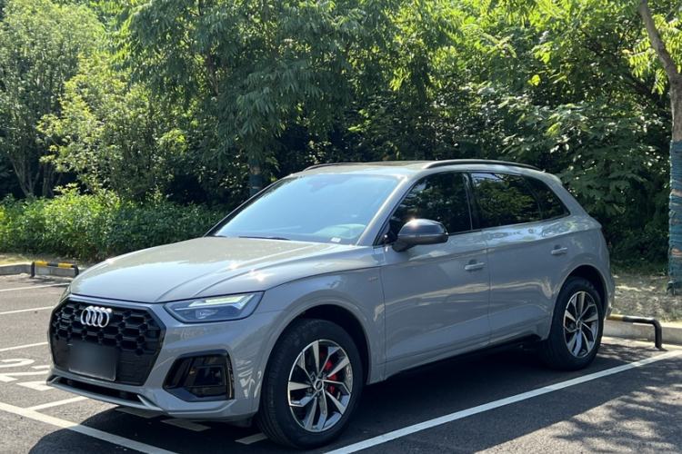 Audi Q5L 2025 quattro 45th Anniversary Edition 40 TFSI Luxury Dynamic Model