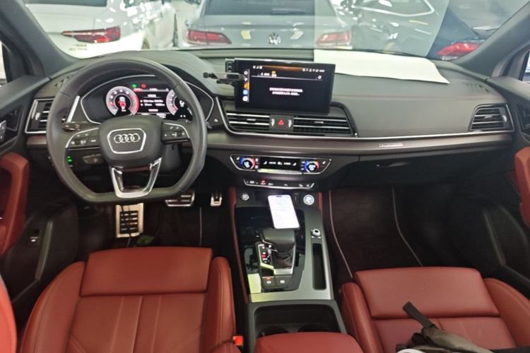 Used Audi Q5L 2025 40 TFSI Luxury Dynamic Edition Center Console
