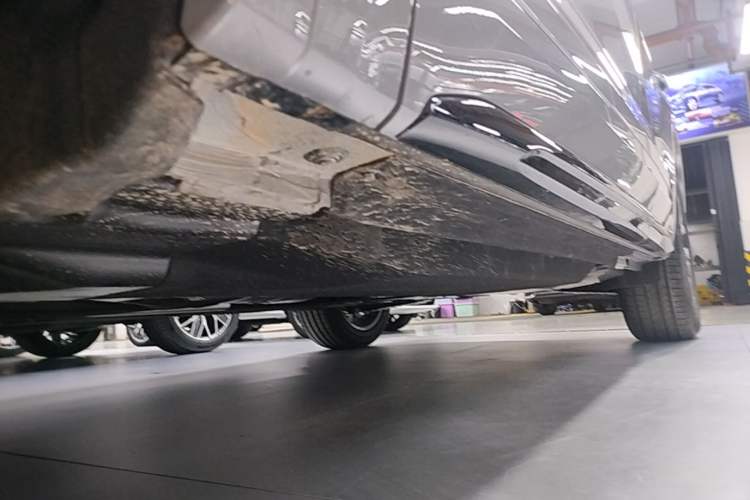 Used Audi Q5L 2025 quattro 45th Anniversary Edition 40 TFSI Luxury Dynamic Model Chassis Front Left