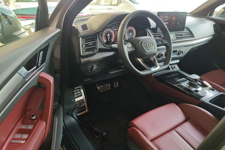 Used Audi Q5L 2025 quattro 45th Anniversary Edition 40 TFSI Luxury Dynamic Model Driver Seat