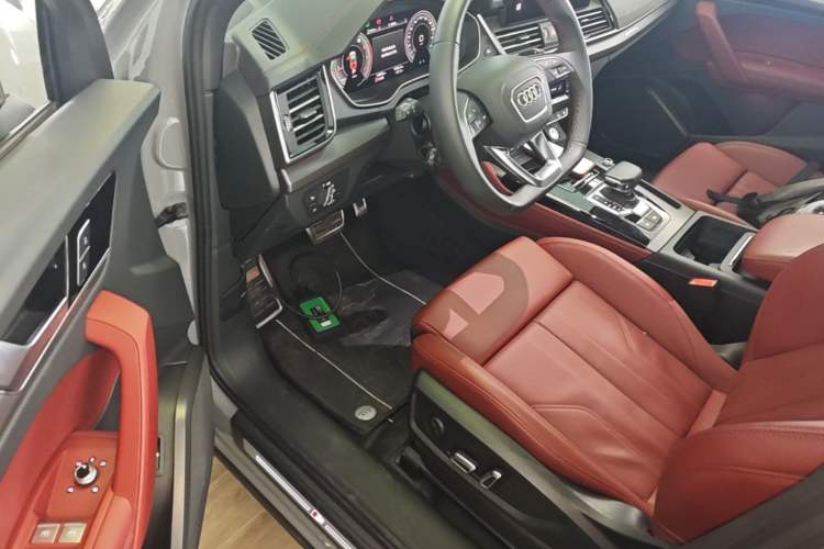 Used Audi Q5L 2025 40 TFSI Luxury Dynamic Edition Driver Seat