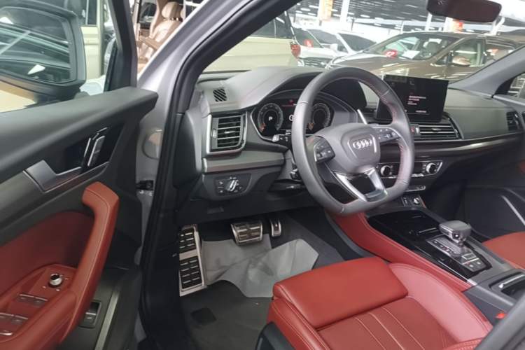 Used Audi Q5L 2025 40 TFSI Luxury Dynamic Edition Driver Seat