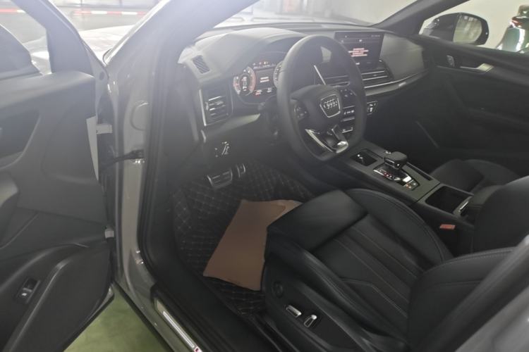 Used Audi Q5L 2025 40 TFSI Luxury Dynamic Edition Driver Seat