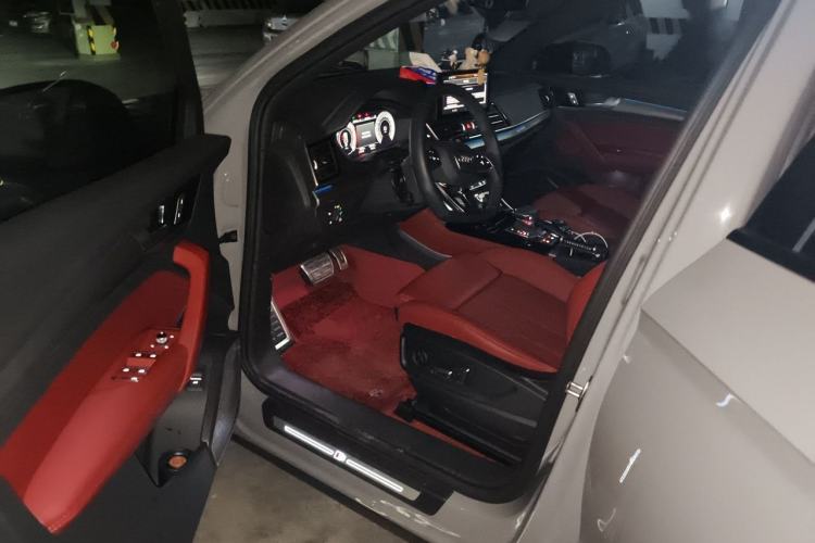 Used Audi Q5L 2025 40 TFSI Luxury Dynamic Edition Driver Seat
