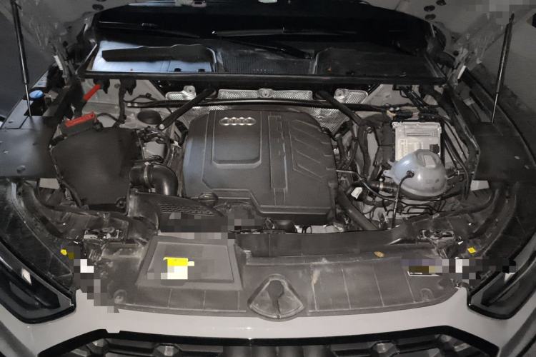 Used Audi Q5L 2025 40 TFSI Luxury Dynamic Edition Engine Bay
