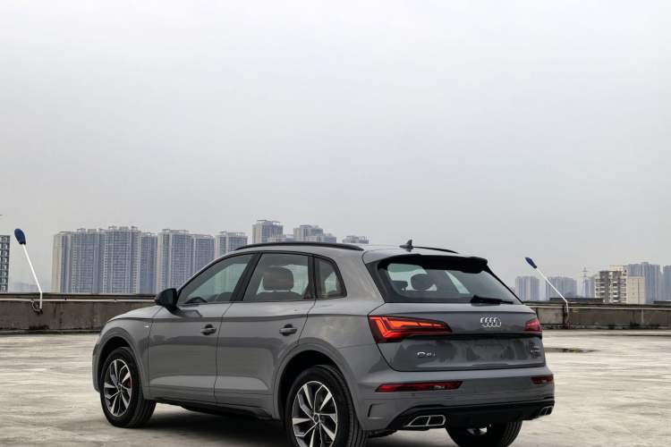 Used Audi Q5L 2025 quattro 45th Anniversary Edition 40 TFSI Luxury Dynamic Model Exterior 10