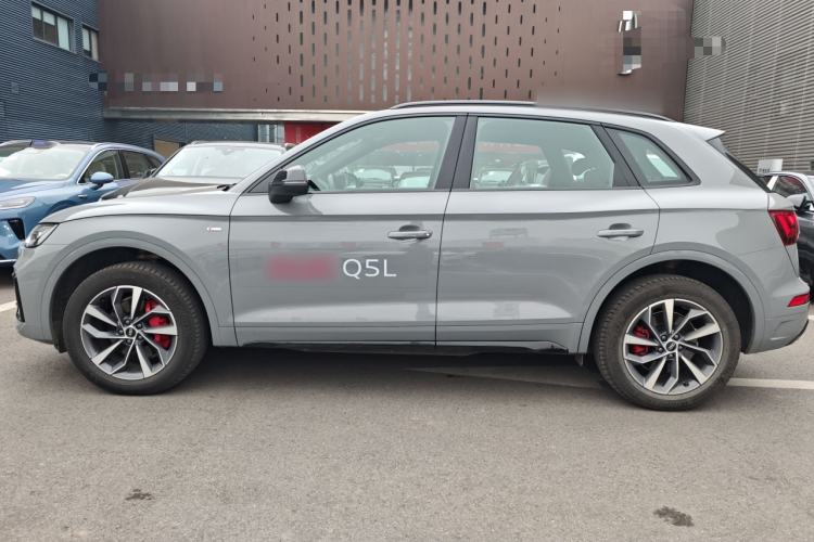 Used Audi Q5L 2025 40 TFSI Luxury Dynamic Edition Exterior 3