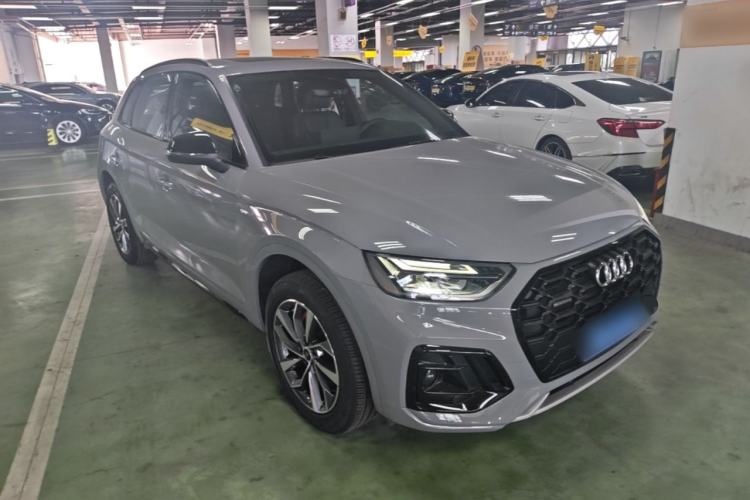 Used Audi Q5L 2025 40 TFSI Luxury Dynamic Edition Front Right 45 Deg