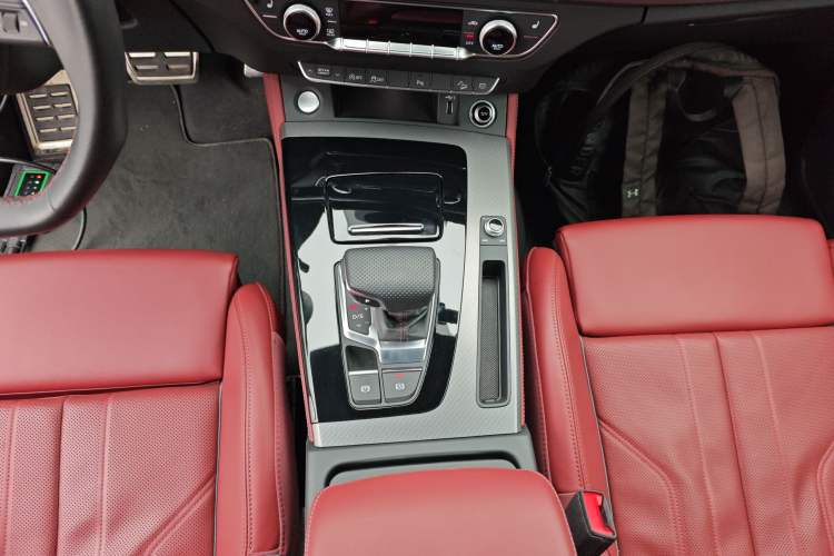 Used Audi Q5L 2025 40 TFSI Luxury Dynamic Edition Gear Lever