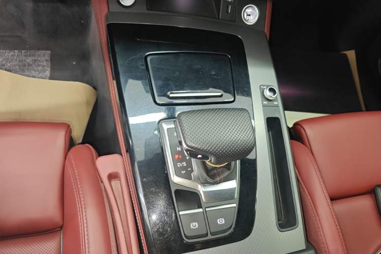 Used Audi Q5L 2025 40 TFSI Luxury Dynamic Edition Gear Lever
