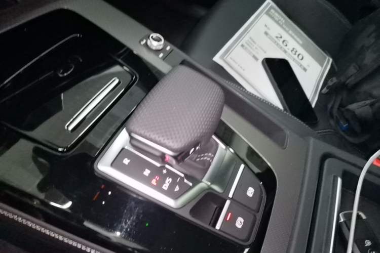 Used Audi Q5L 2025 45 TFSI Luxury Dynamic Edition Gear Lever