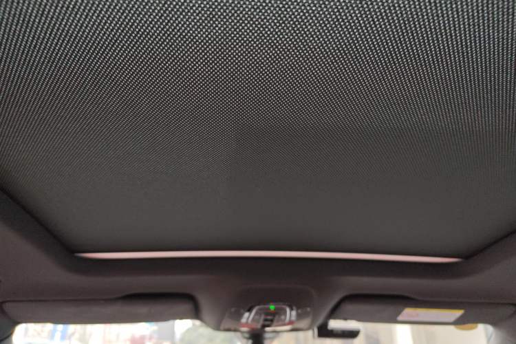 Used Audi Q5L 2025 40 TFSI Luxury Dynamic Edition Headliner