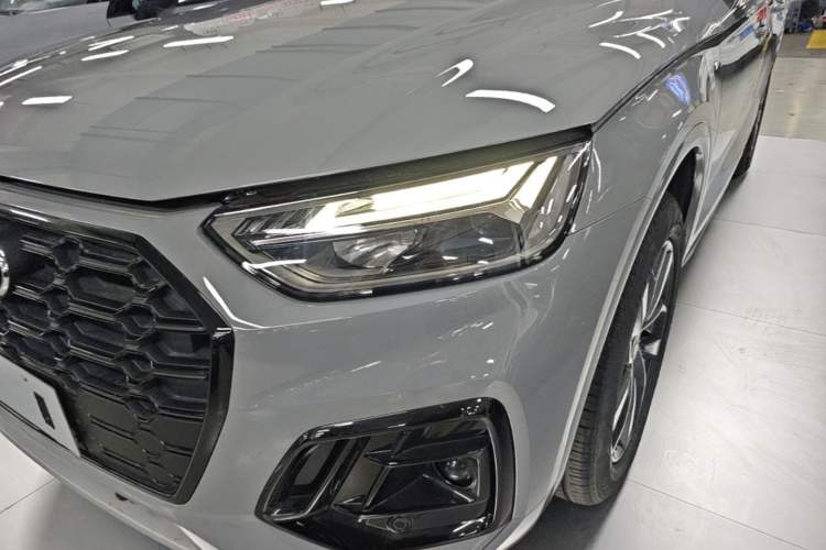 Used Audi Q5L 2025 quattro 45th Anniversary Edition 40 TFSI Luxury Dynamic Model Left Front Headlight