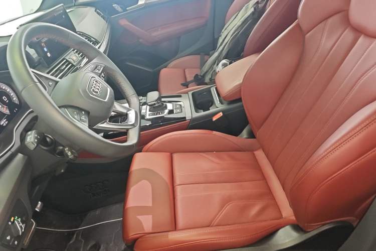 Used Audi Q5L 2025 40 TFSI Luxury Dynamic Edition Left Front Seat