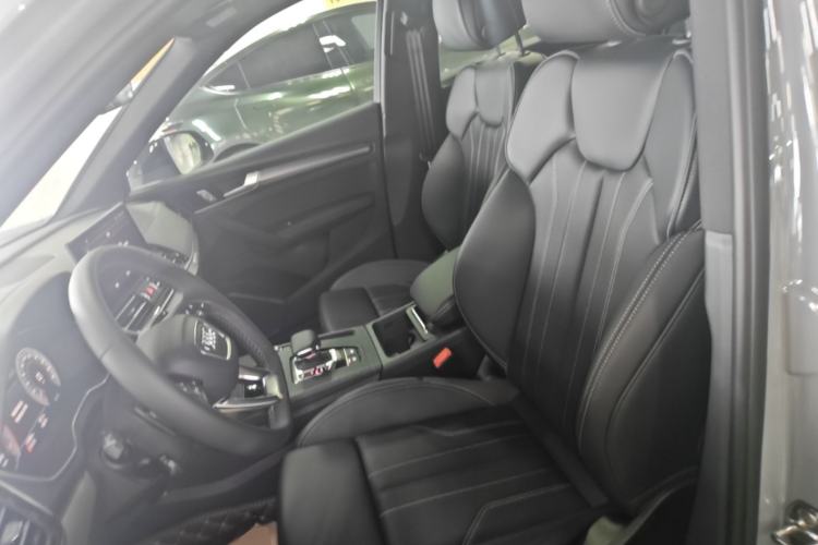 Used Audi Q5L 2025 40 TFSI Luxury Dynamic Edition Left Front Seat