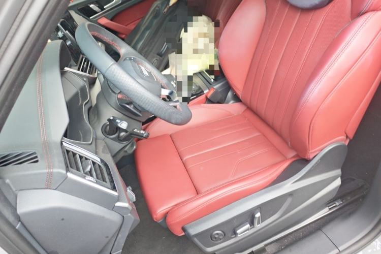 Used Audi Q5L 2025 quattro 45th Anniversary Edition 45 TFSI Luxury Dynamic Model Left Front Seat