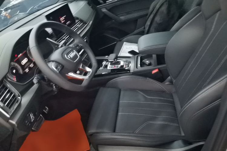 Used Audi Q5L 2025 45 TFSI Luxury Dynamic Edition Left Front Seat