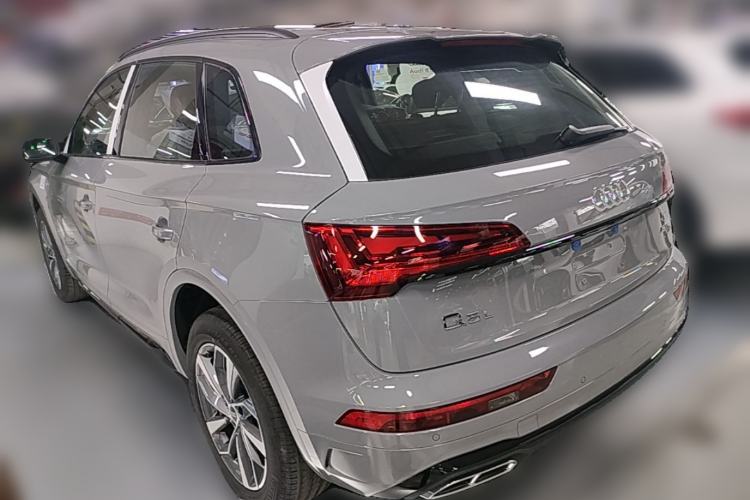 Used Audi Q5L 2025 quattro 45th Anniversary Edition 40 TFSI Luxury Dynamic Model Rear Left 45 Deg
