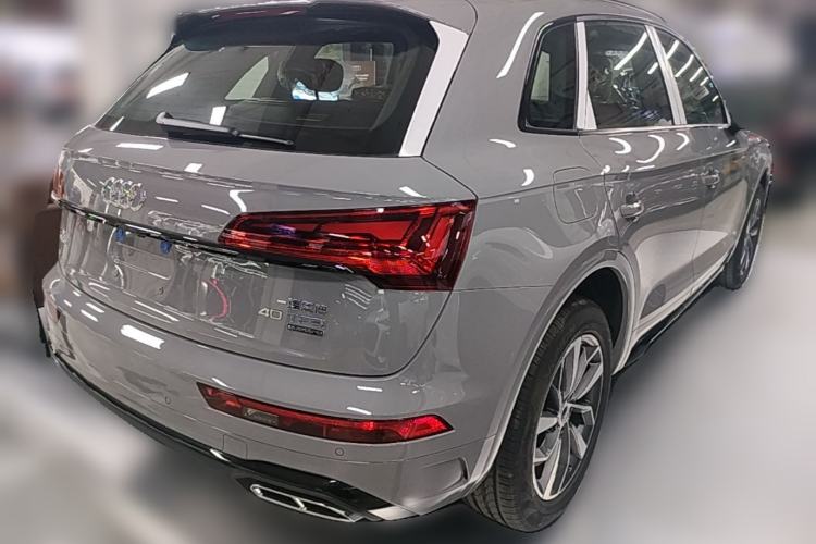 Used Audi Q5L 2025 quattro 45th Anniversary Edition 40 TFSI Luxury Dynamic Model Rear Right 45 Deg