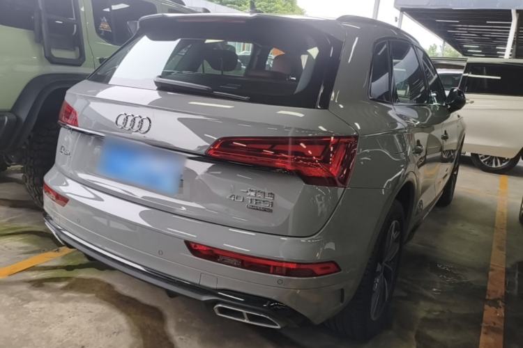 Used Audi Q5L 2025 40 TFSI Luxury Dynamic Edition Rear Right 45 Deg