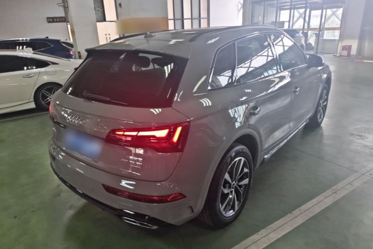 Used Audi Q5L 2025 40 TFSI Luxury Dynamic Edition Rear Right 45 Deg
