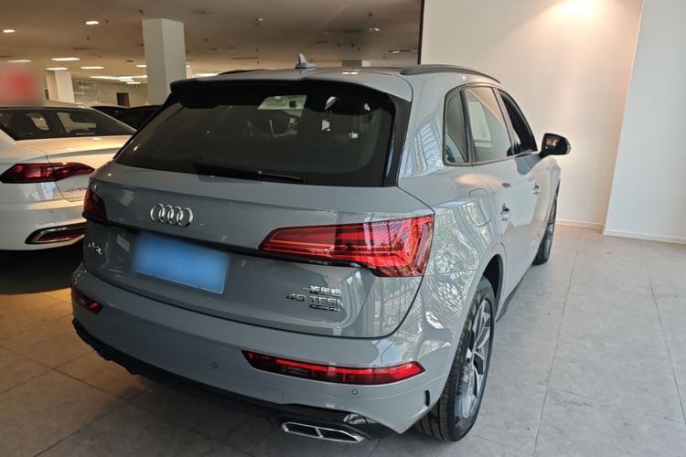 Used Audi Q5L 2025 40 TFSI Luxury Dynamic Edition Rear Right 45 Deg