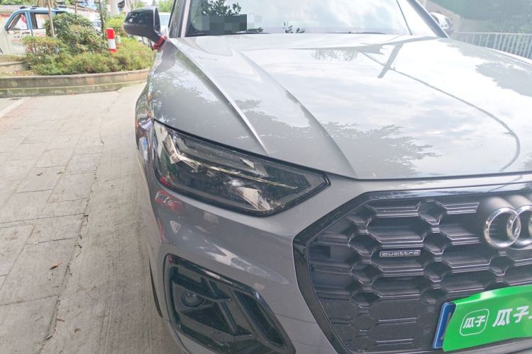 Used Audi Q5L 2025 quattro 45th Anniversary Edition 45 TFSI Luxury Dynamic Model Right Front Headlight