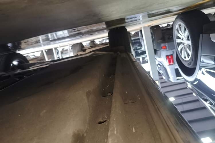 Used Audi Q5L 2025 40 TFSI Luxury Dynamic Edition Right Side Sill