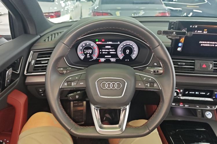 Used Audi Q5L 2025 40 TFSI Luxury Dynamic Edition Steering Wheel