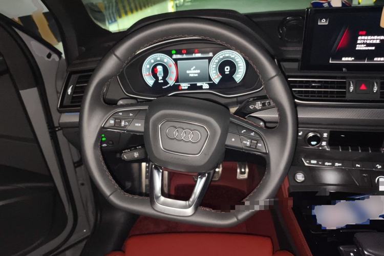 Used Audi Q5L 2025 40 TFSI Luxury Dynamic Edition Steering Wheel