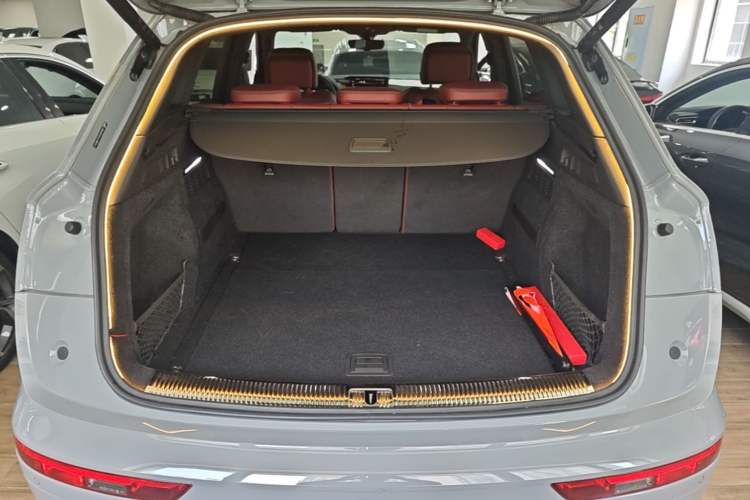 Used Audi Q5L 2025 40 TFSI Luxury Dynamic Edition Trunk