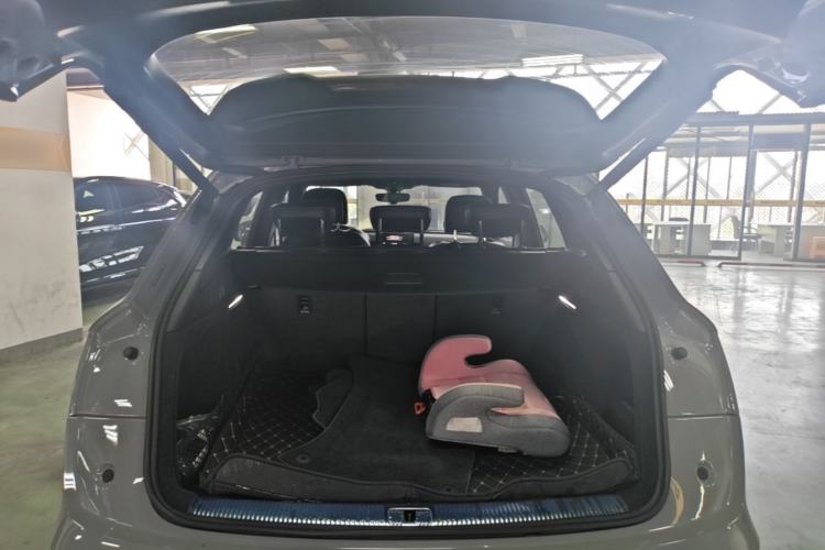 Used Audi Q5L 2025 40 TFSI Luxury Dynamic Edition Trunk