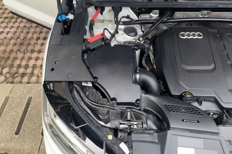 Used Audi Q5L 2025 quattro 45th Anniversary Edition 45 TFSI Luxury Dynamic Model Engine Bay Right