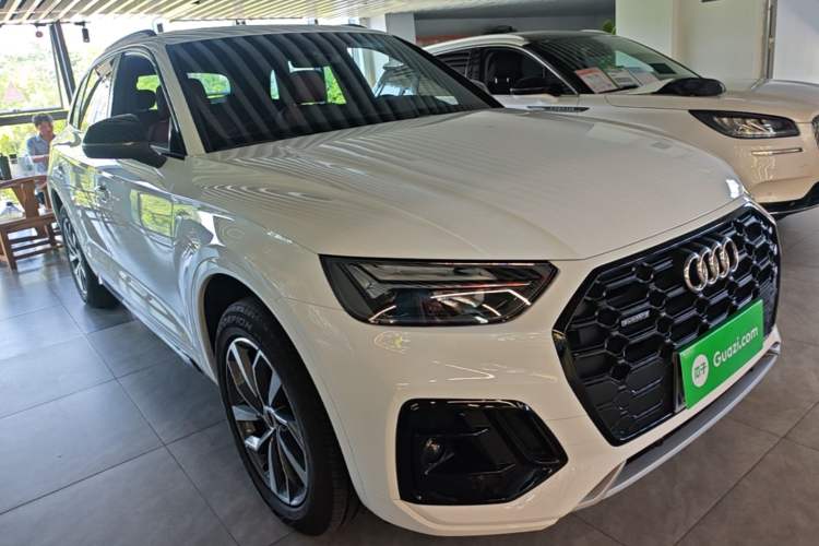 Used Audi Q5L 2025 quattro 45th Anniversary Edition 40 TFSI Luxury Dynamic Model Front Right 45 Deg