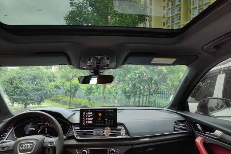 Used Audi Q5L 2025 quattro 45th Anniversary Edition 45 TFSI Luxury Dynamic Model Headliner