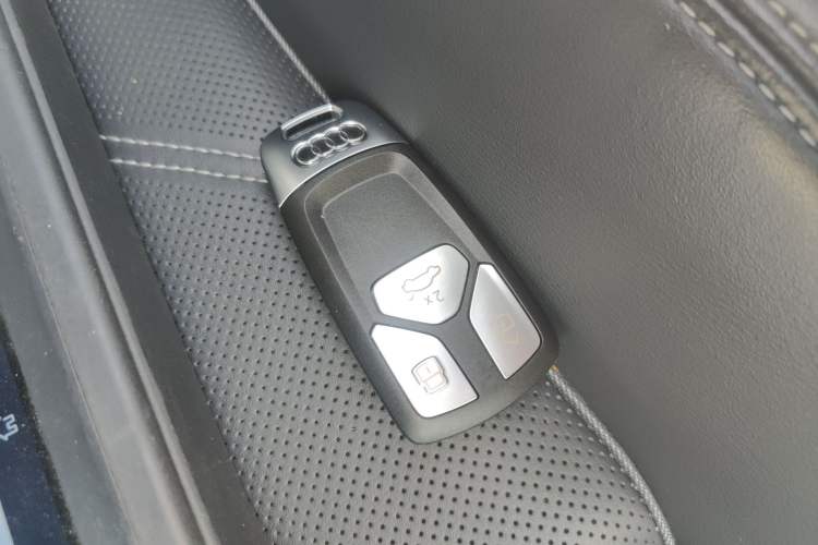 Used Audi Q5L 2025 45 TFSI Luxury Dynamic Edition Interior 1