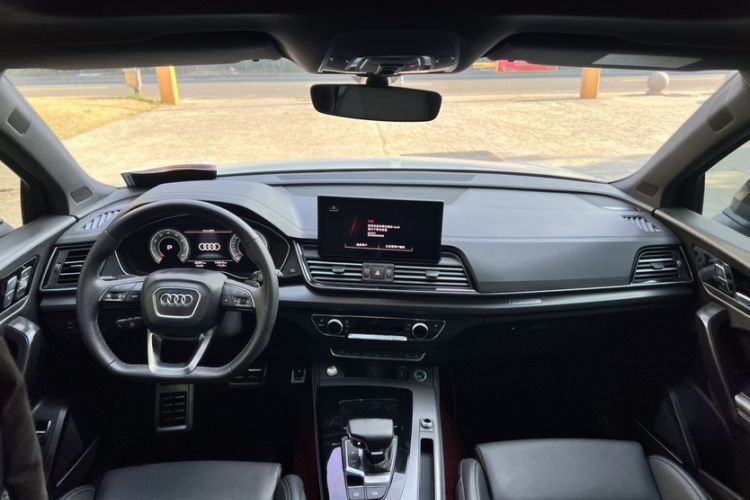 Used Audi Q5L 2025 45 TFSI Luxury Dynamic Edition Interior 2