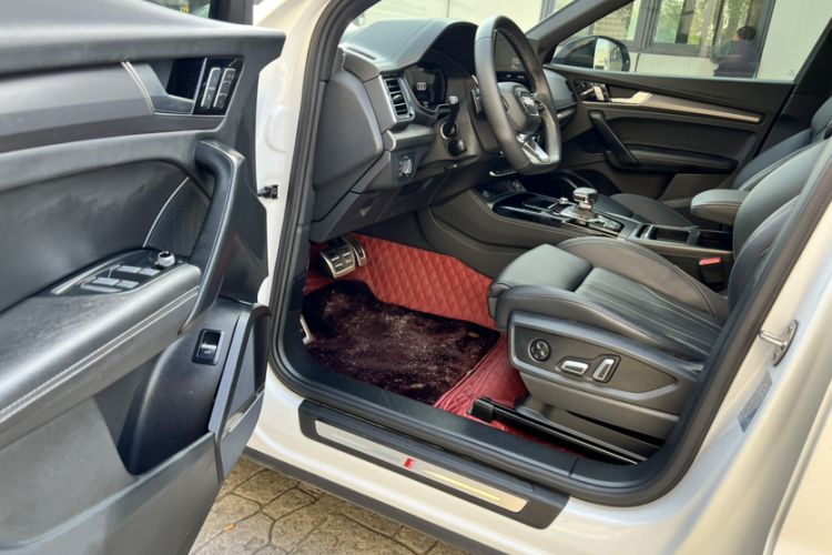 Used Audi Q5L 2025 45 TFSI Luxury Dynamic Edition Interior 5