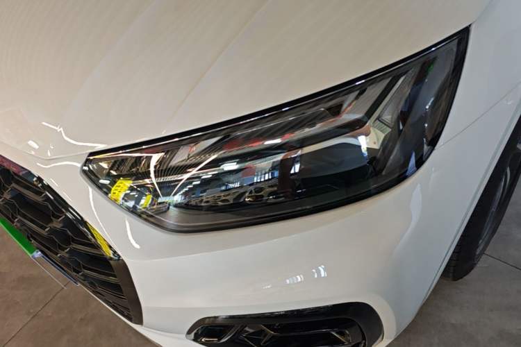 Used Audi Q5L 2025 quattro 45th Anniversary Edition 40 TFSI Luxury Dynamic Model Left Front Headlight